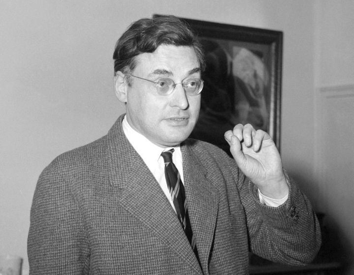 FamousPeopleFacts - Raymond Queneau