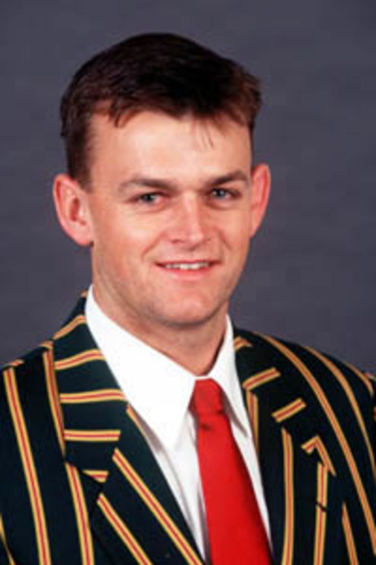 FamousPeopleFacts - Adam Gilchrist