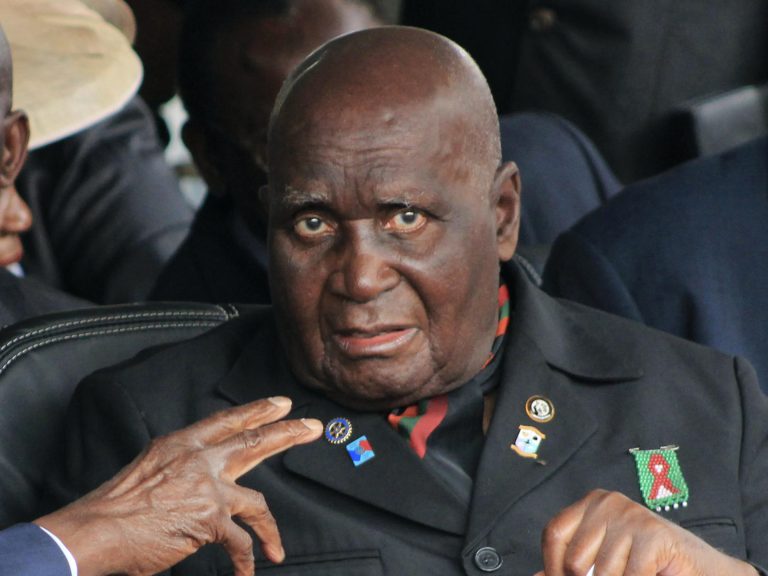 FamousPeopleFacts - Kenneth Kaunda