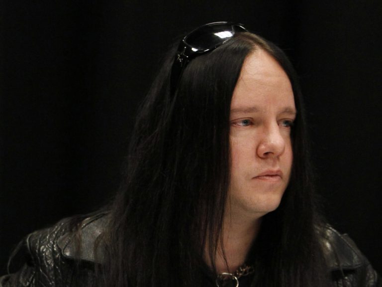 FamousPeopleFacts - Joey Jordison