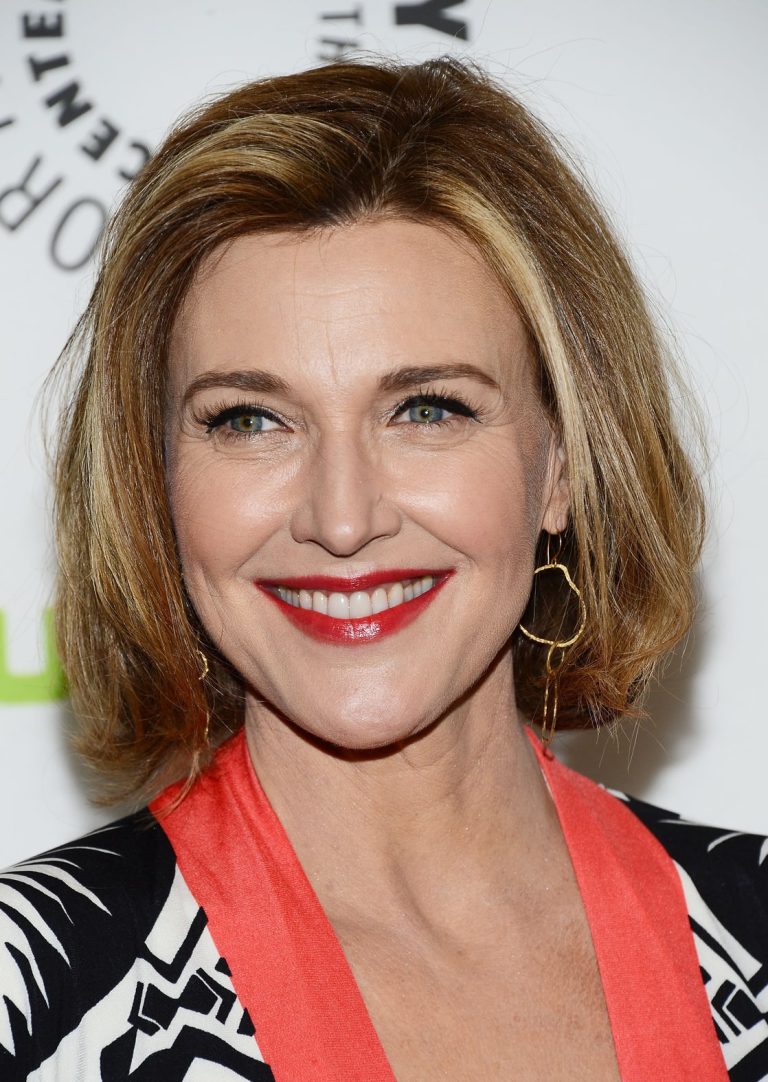 FamousPeopleFacts - Brenda Strong