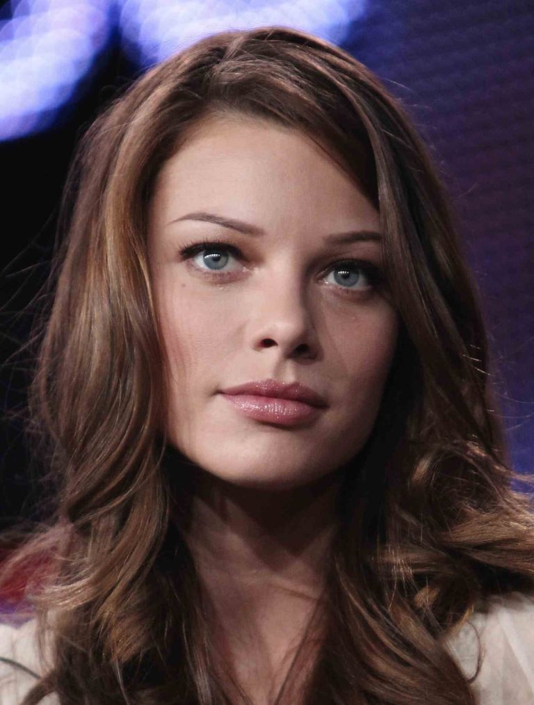 FamousPeopleFacts - Lauren German