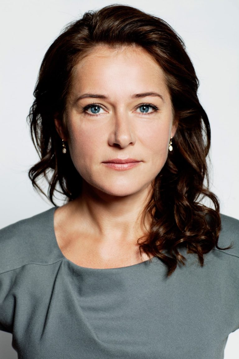 FamousPeopleFacts - Sidse Babett Knudsen