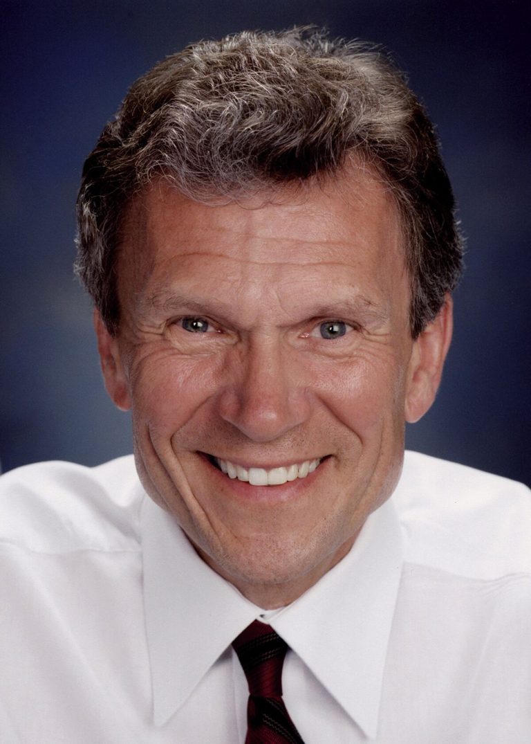 FamousPeopleFacts - Tom Daschle