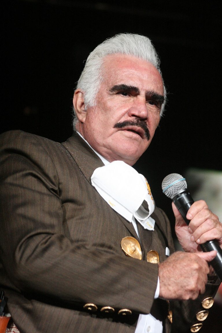 FamousPeopleFacts - Vicente Fernandez