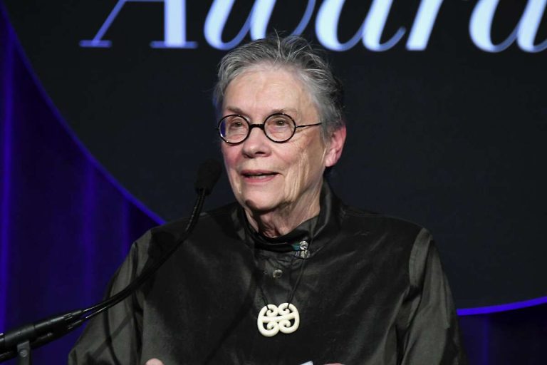 FamousPeopleFacts - Annie Proulx