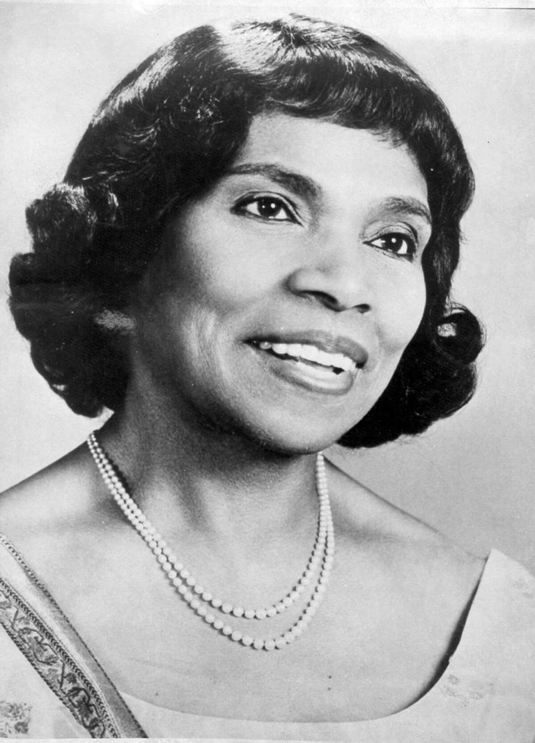 FamousPeopleFacts - Marian Anderson