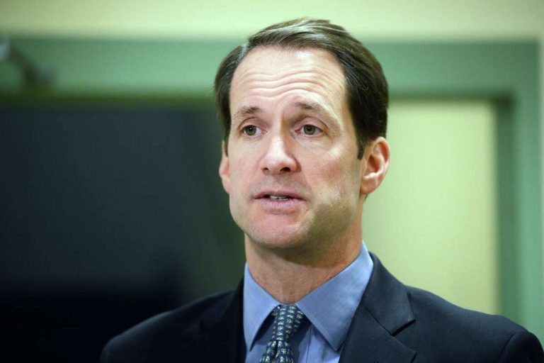 FamousPeopleFacts - Jim Himes