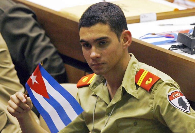 FamousPeopleFacts - Elian Gonzalez