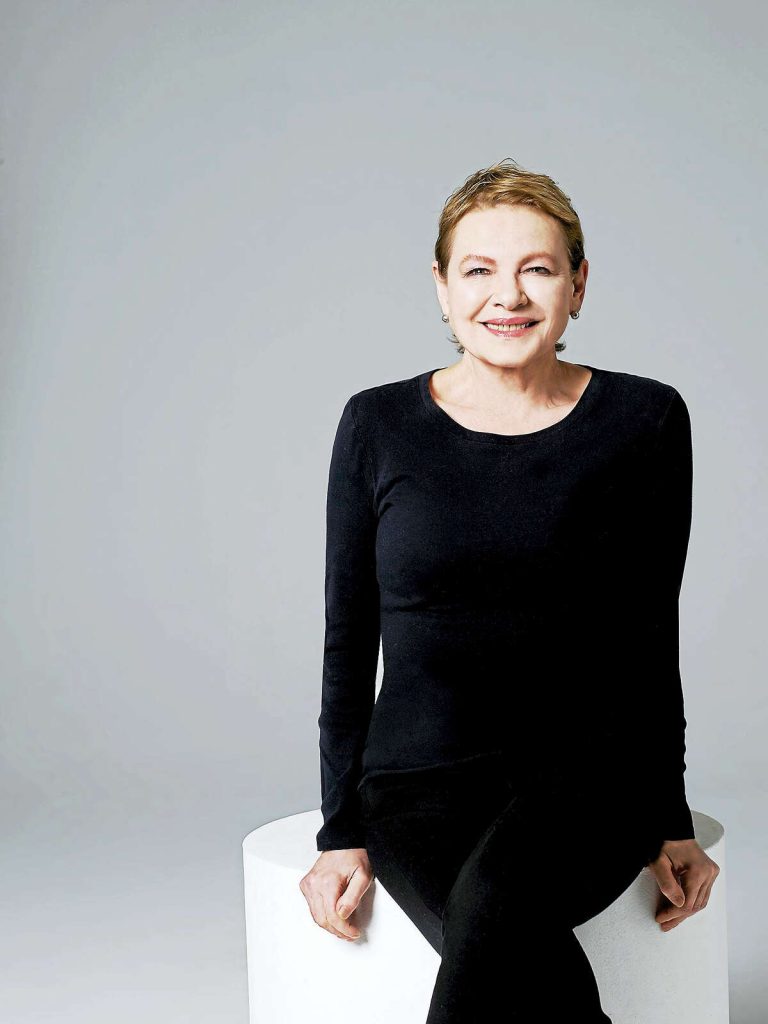 FamousPeopleFacts - Dianne Wiest