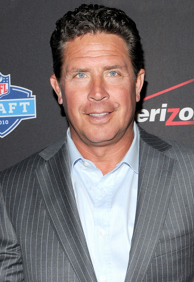 FamousPeopleFacts - Dan Marino