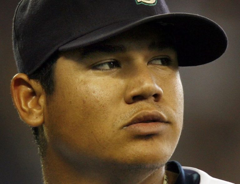 FamousPeopleFacts - Felix Hernandez