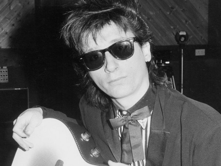 FamousPeopleFacts - Johnny Thunders