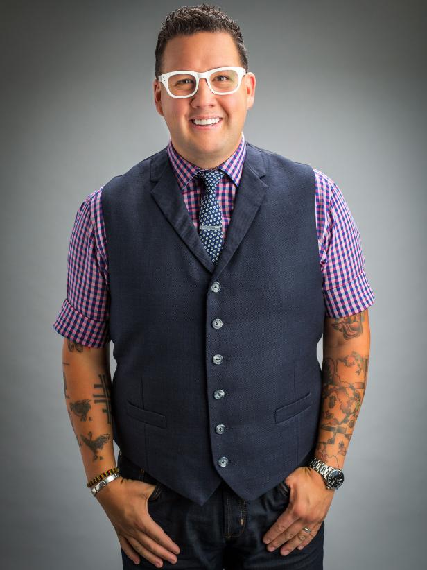 FamousPeopleFacts - Graham Elliot