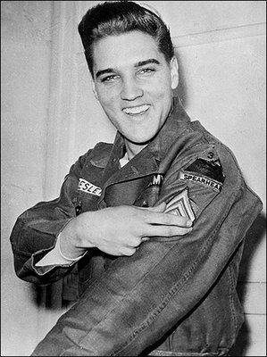 FamousPeopleFacts - Elvis Presley