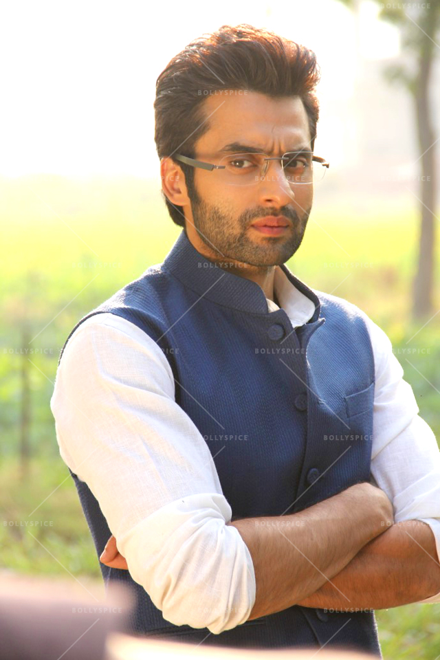 FamousPeopleFacts - Jackky Bhagnani