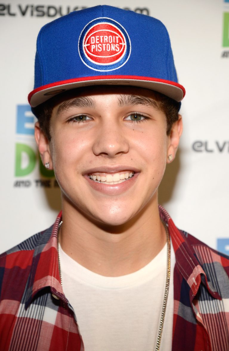 FamousPeopleFacts - Austin Mahone