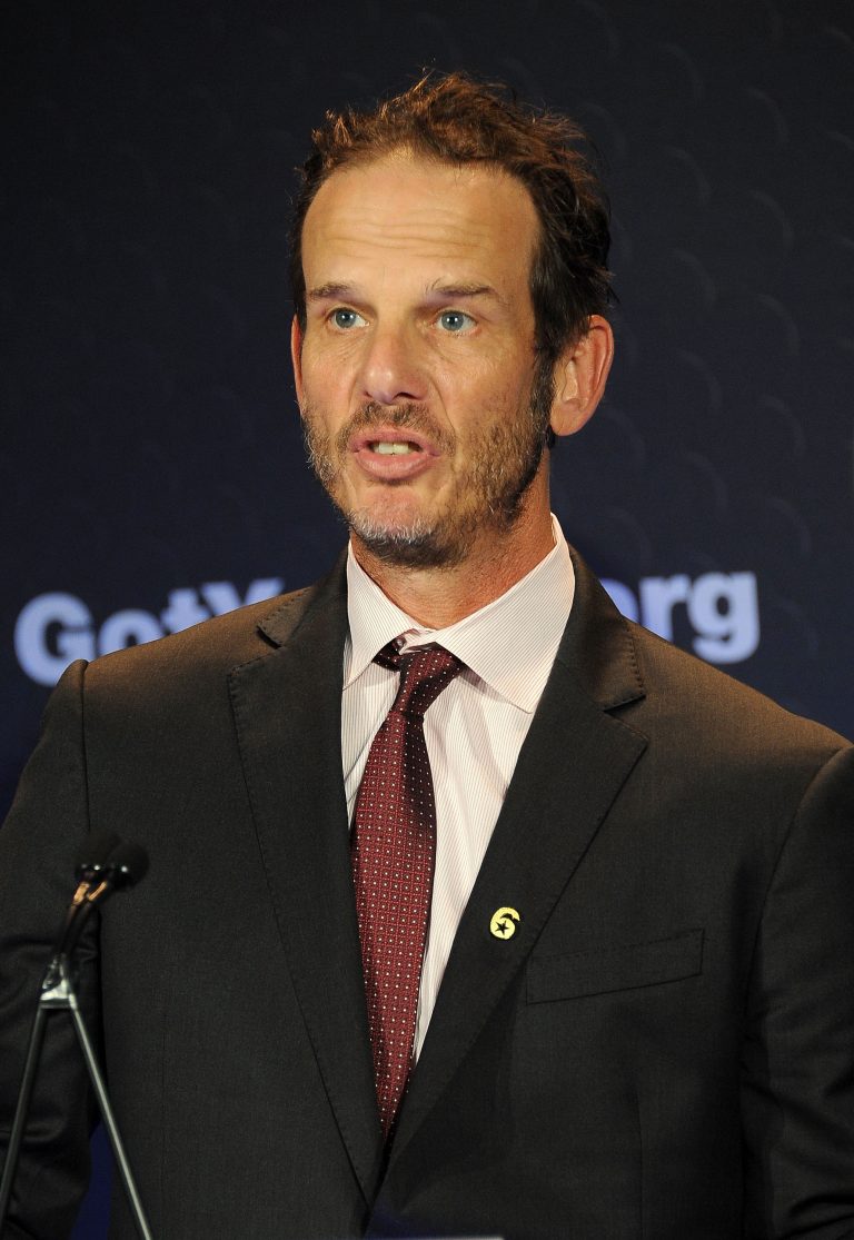 FamousPeopleFacts - Peter Berg