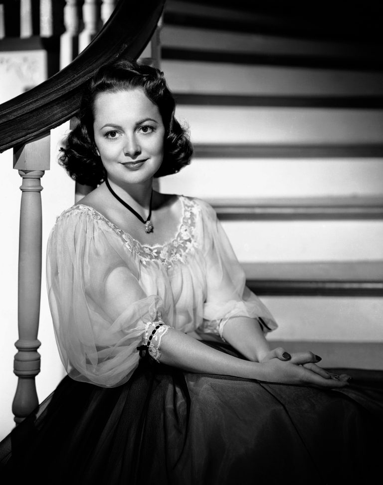 FamousPeopleFacts - Olivia De Havilland