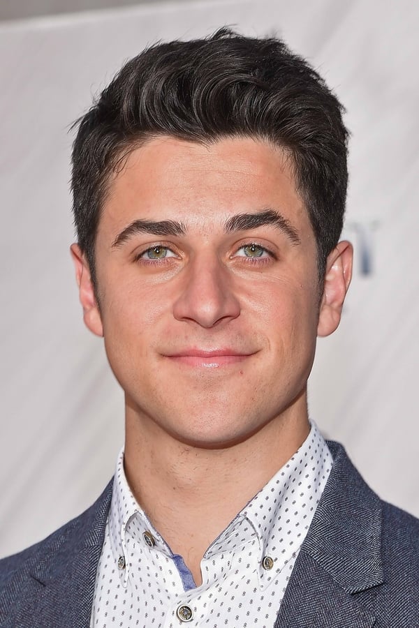 FamousPeopleFacts - David Henrie