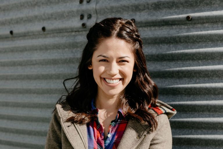 FamousPeopleFacts - Molly Yeh