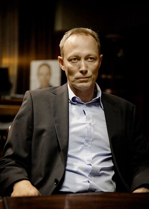 FamousPeopleFacts - Lars Mikkelsen