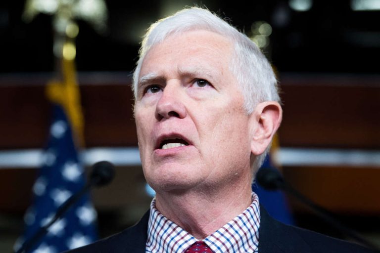 FamousPeopleFacts - Mo Brooks