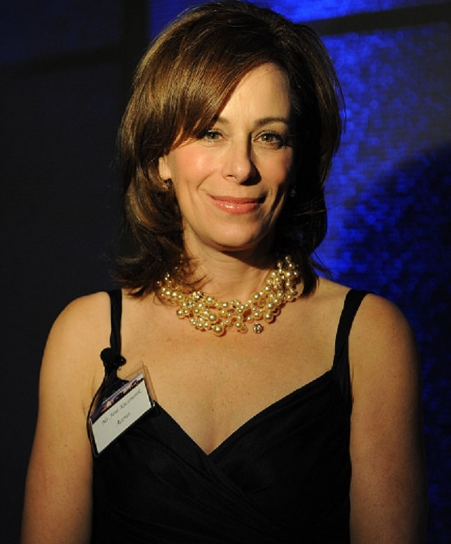 FamousPeopleFacts - Jane Kaczmarek