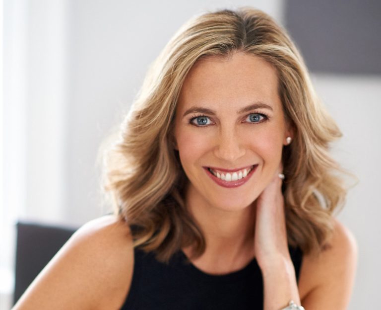 FamousPeopleFacts - Lauren Weisberger