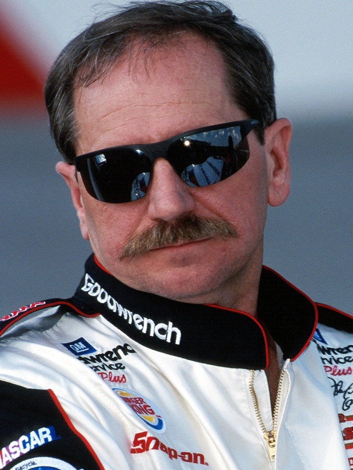 FamousPeopleFacts - Dale Earnhardt