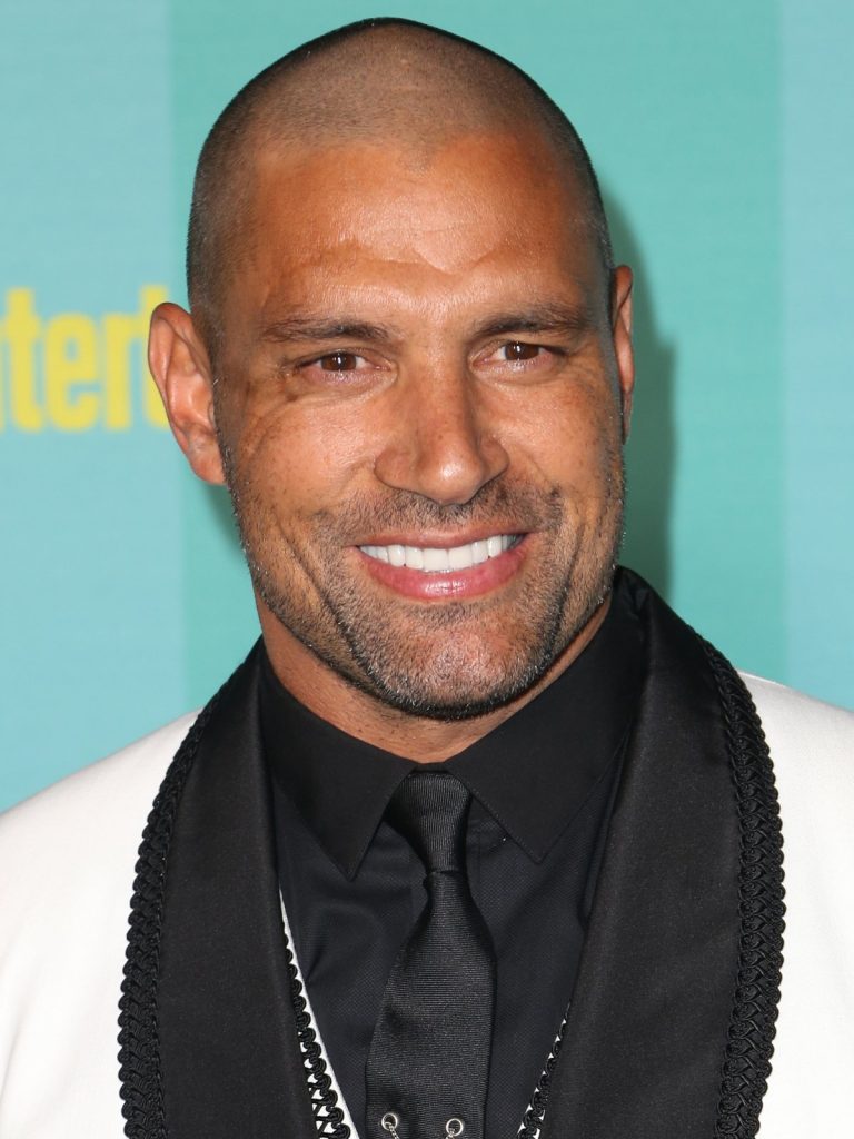 FamousPeopleFacts - Manu Bennett