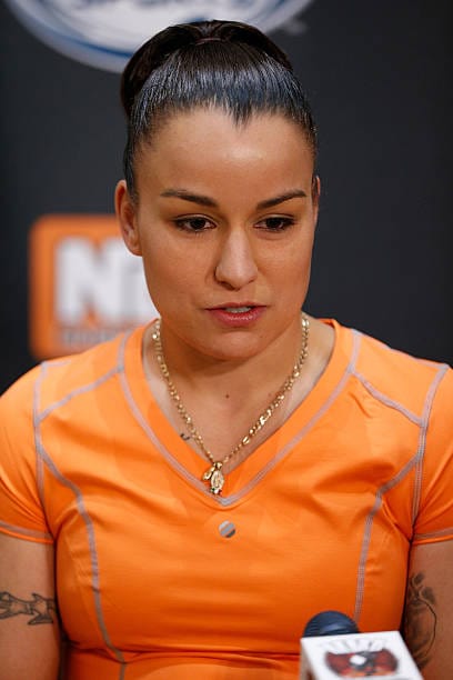 FamousPeopleFacts - Raquel Pennington