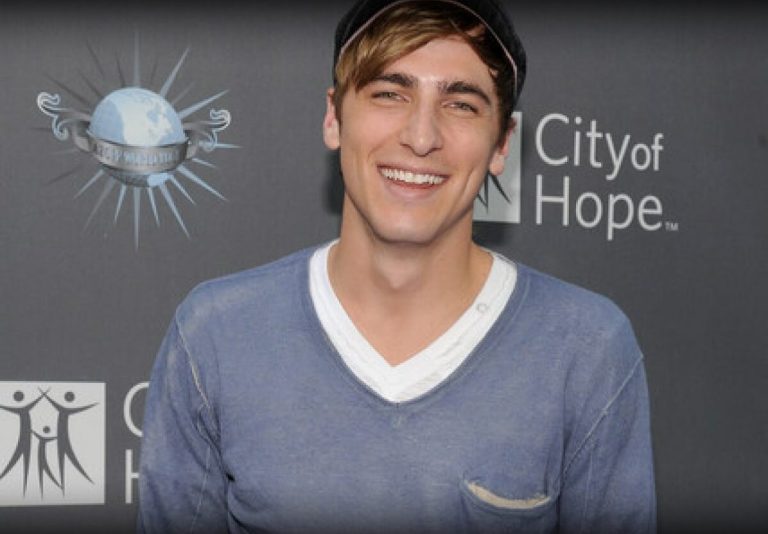 FamousPeopleFacts - Kendall Schmidt