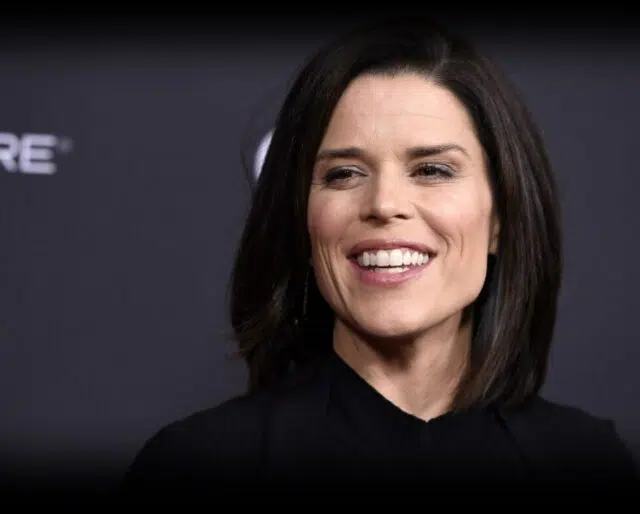 FamousPeopleFacts - Neve Campbell