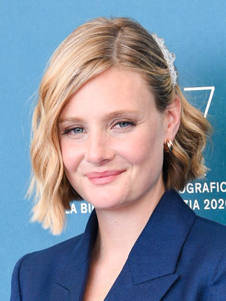 FamousPeopleFacts - Romola Garai