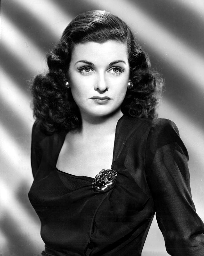 FamousPeopleFacts - Joan Bennett