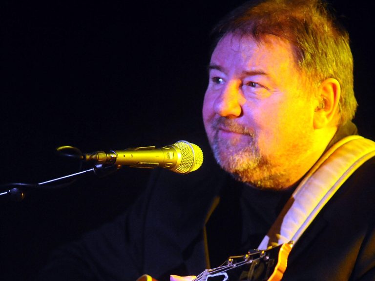 FamousPeopleFacts - Greg Lake