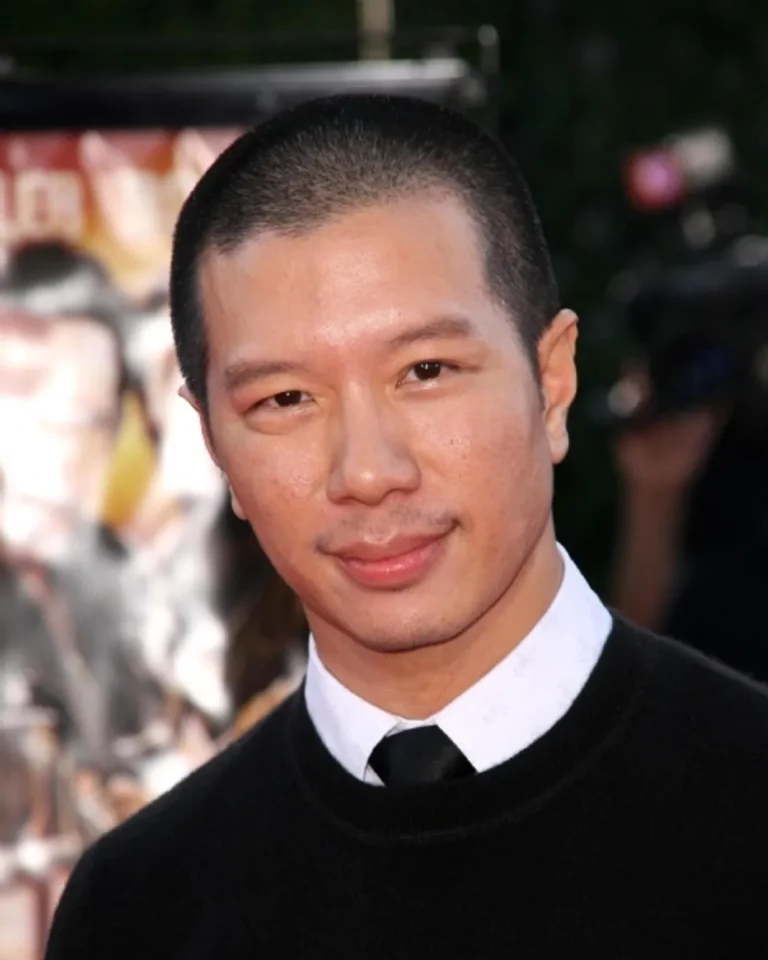 FamousPeopleFacts - Reggie Lee