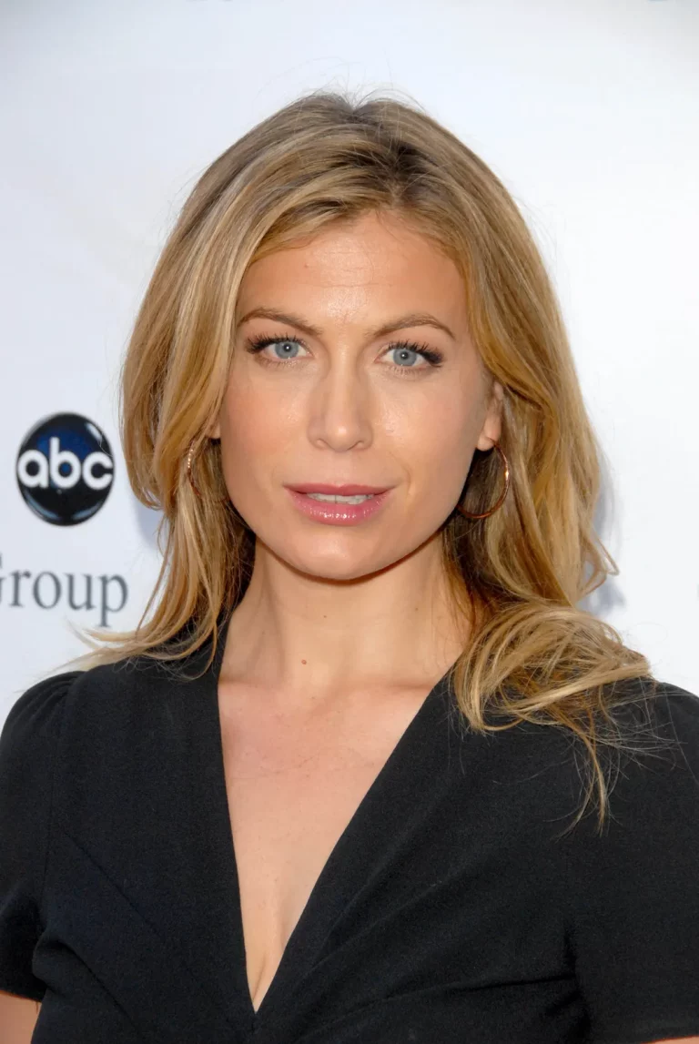 FamousPeopleFacts - Sonya Walger