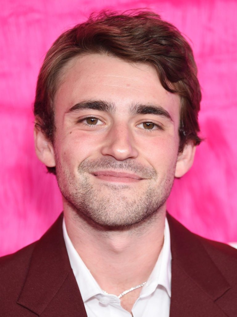 FamousPeopleFacts - Charlie Rowe