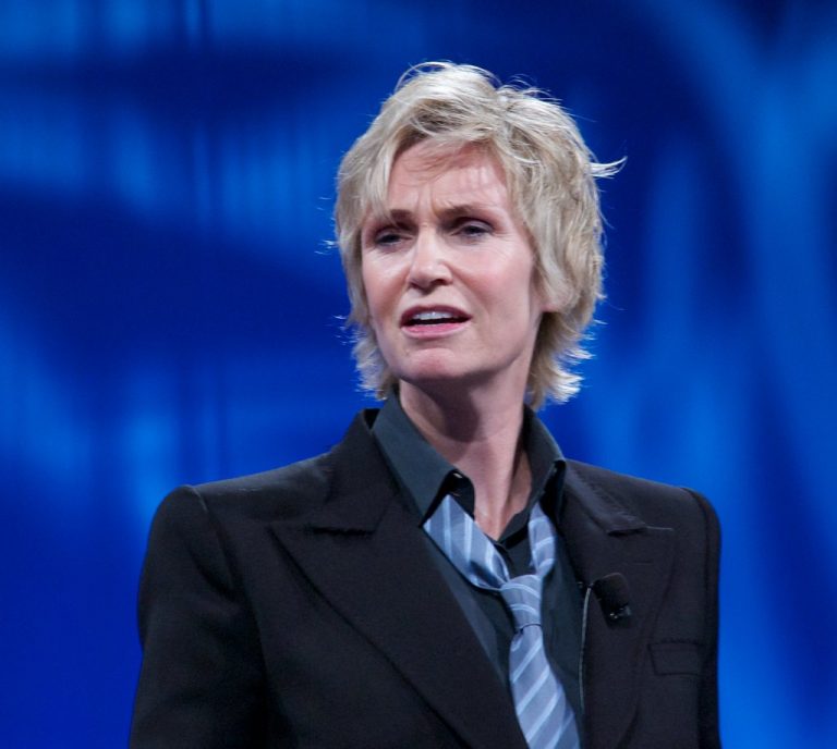 FamousPeopleFacts - Jane Lynch