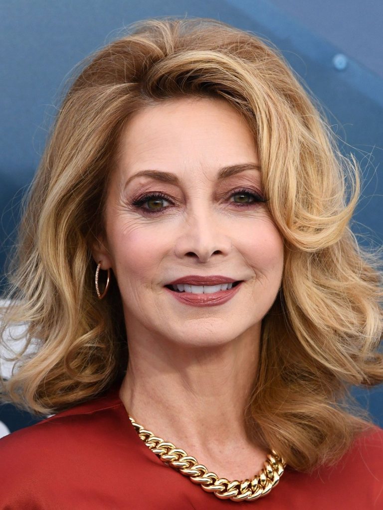 FamousPeopleFacts - Sharon Lawrence