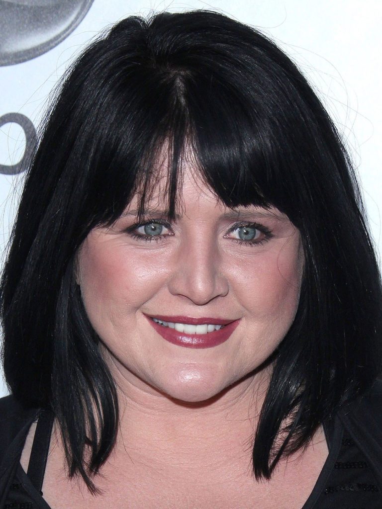 FamousPeopleFacts - Tina Yothers