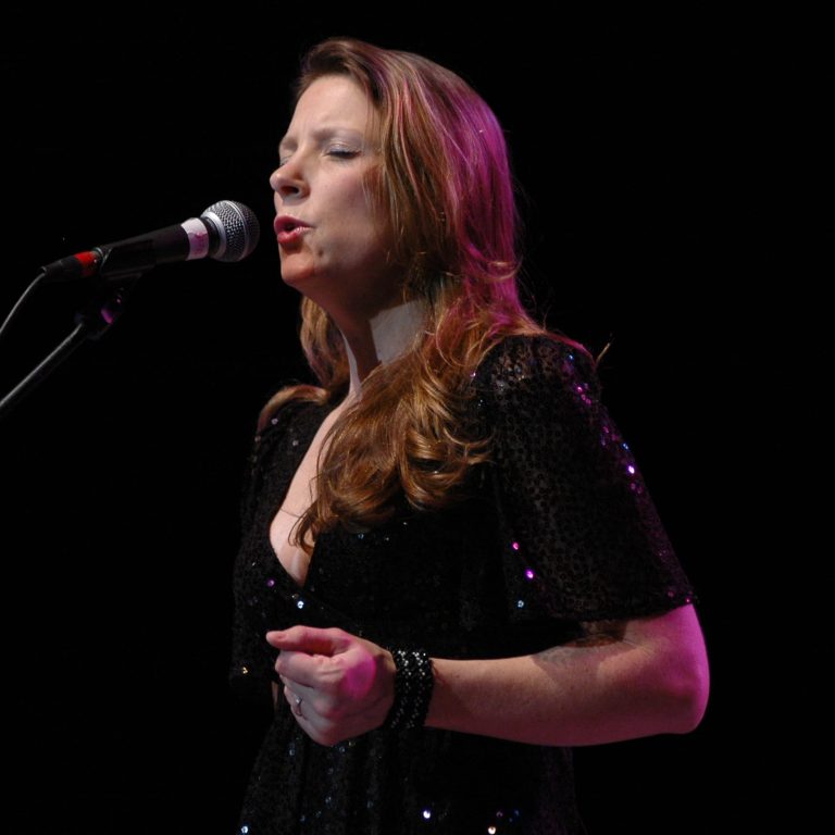 FamousPeopleFacts - Susan Tedeschi