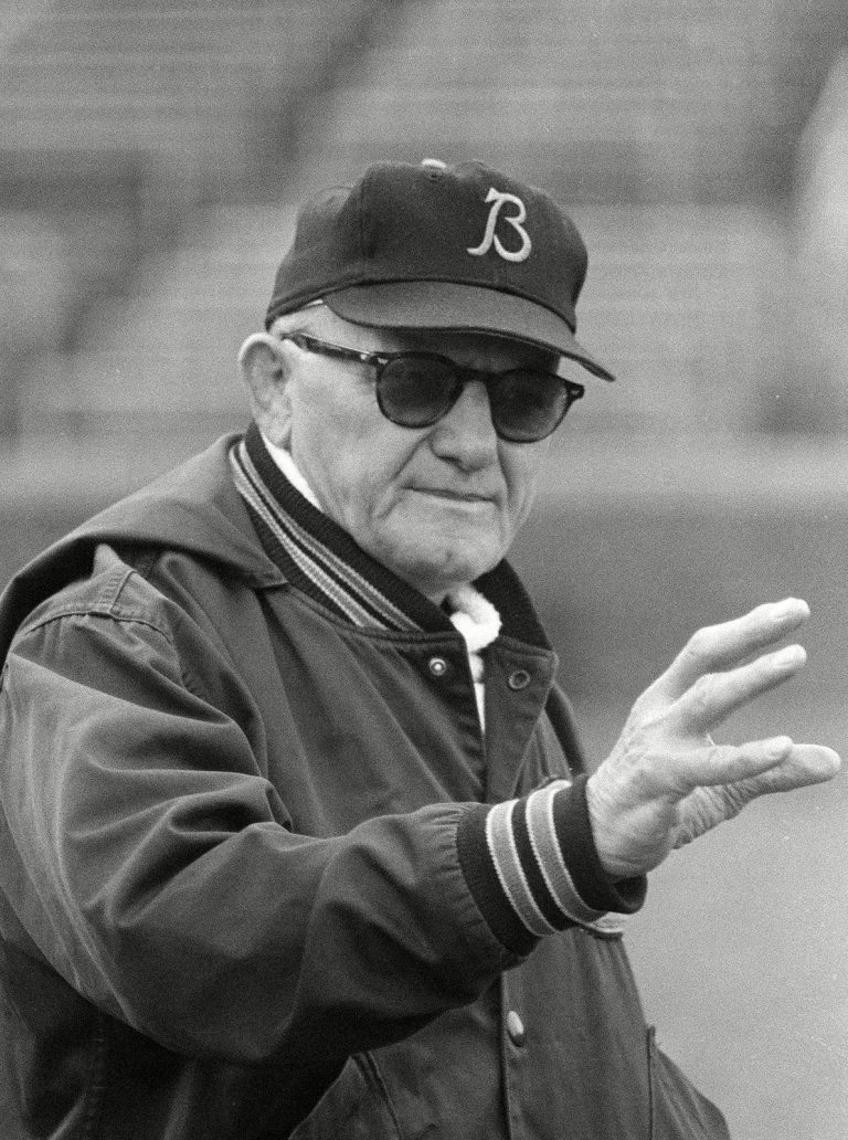 FamousPeopleFacts - George Halas