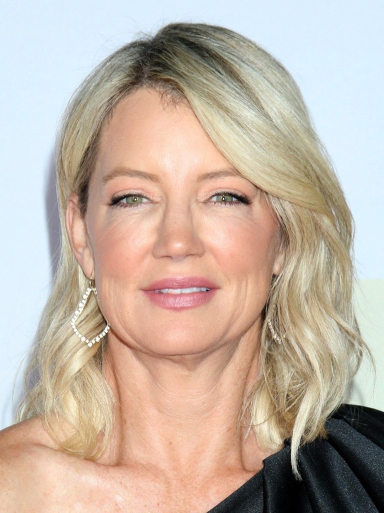 FamousPeopleFacts - Cynthia Watros