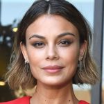 FamousPeopleFacts - Nathalie Kelley