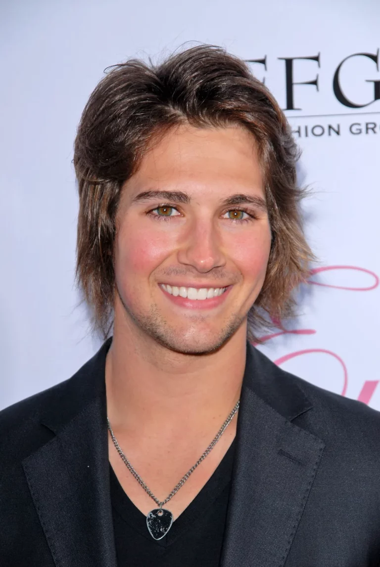 FamousPeopleFacts - James Maslow