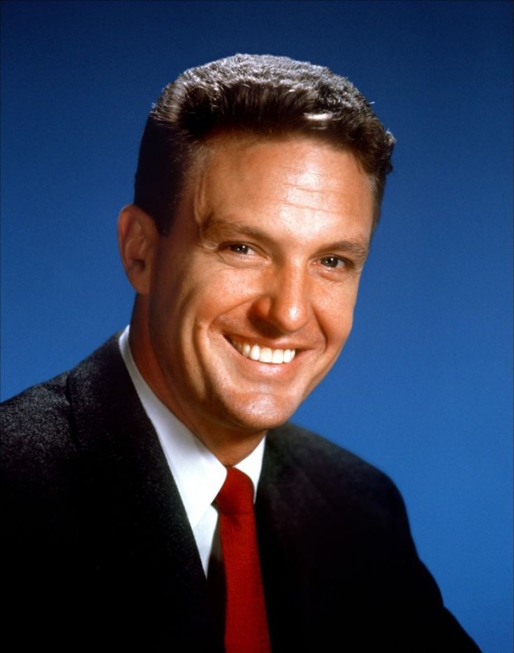 FamousPeopleFacts - Robert Stack