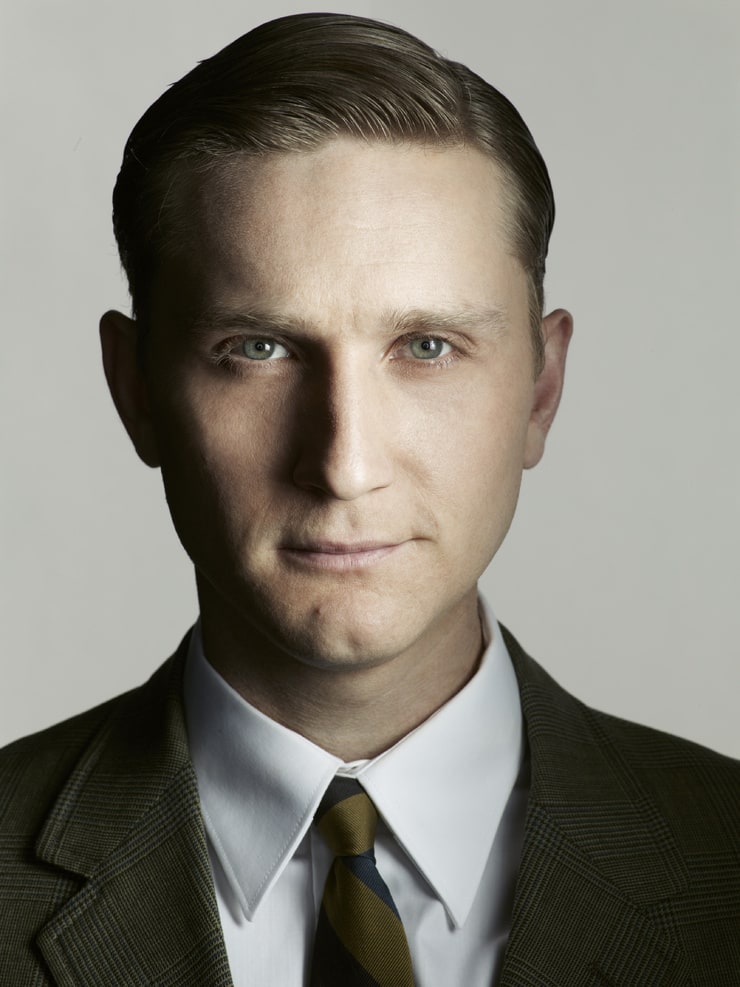 FamousPeopleFacts - Aaron Staton